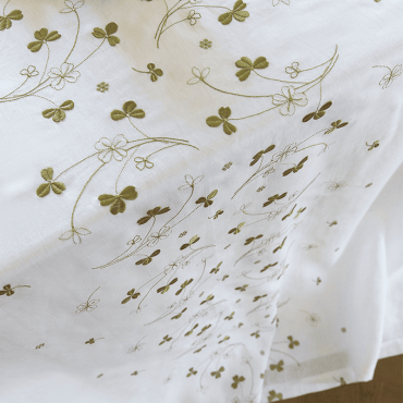 Embroidered linen tablecloth, Chance
